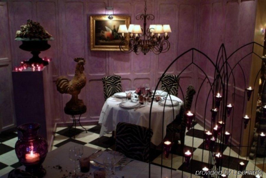 Hotel De La Tour Шатийон-сюр-Шаларон Экстерьер фото